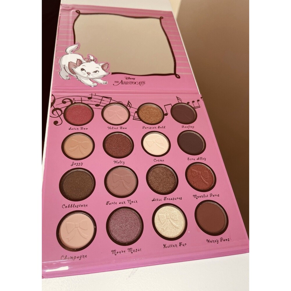 New Disney The Aristocats - MARIE - 16 Color Bow Imprinted Eyeshadow Palette